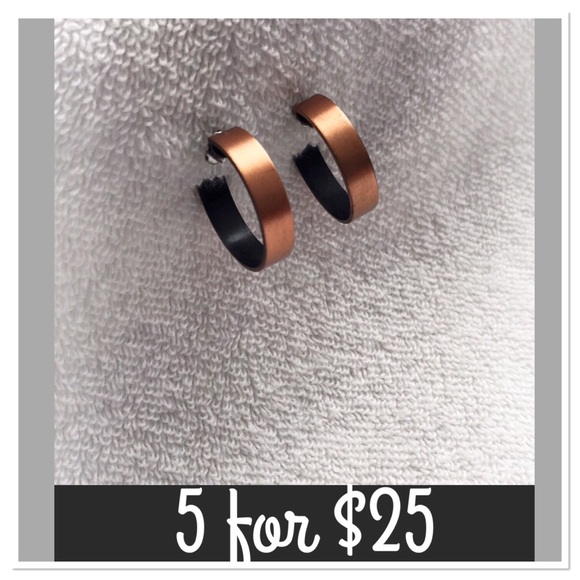 Jewelry - 🚨CLOSET CLOSING🚨 Cooper Colored Hoop Earrings